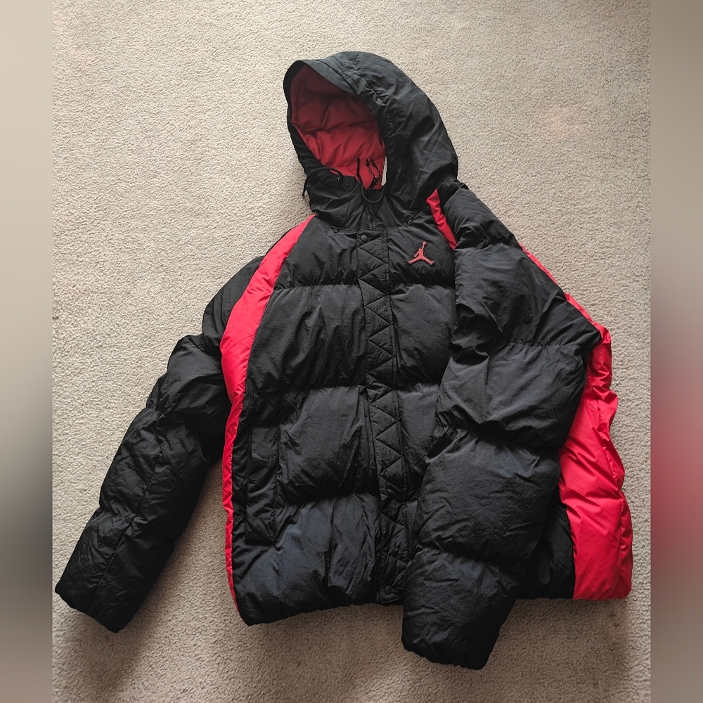 Nike Air Jordan Essential Puffer Hooded Jacket BRED Black Red Men's Size Large